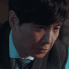 男人 低头 安静 你没救了