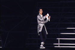 BIGBANG 舞台 眼镜男 魔性
