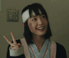女孩 手势 微笑 摆造型