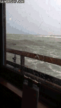 自然 海浪  餐馆  倒塌