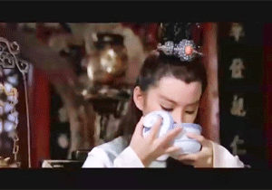 林青霞 美女 可爱 喝茶