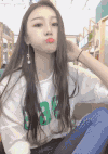 嘟嘟嘴 微笑 气质 甜美 卖萌 长发
