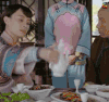 那年花开月正圆第23集 周莹 孙俪 倒酒 soogif soogif出品