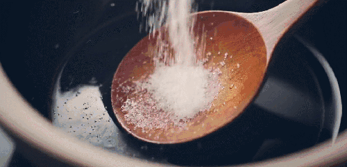 勺子 撒面粉 水果寿司 烹饪 美食系列短片