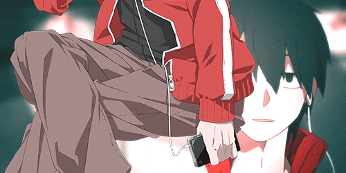 男孩 耳机 手机 红衣