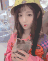美女 卖萌 剪刀手 小虎牙