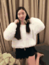 白色 长发 女生 笑