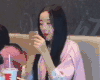 喝水 照镜子 美女 夸张 张嘴