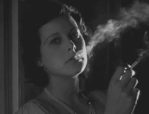 抽烟 海迪·拉玛 黑白 美女