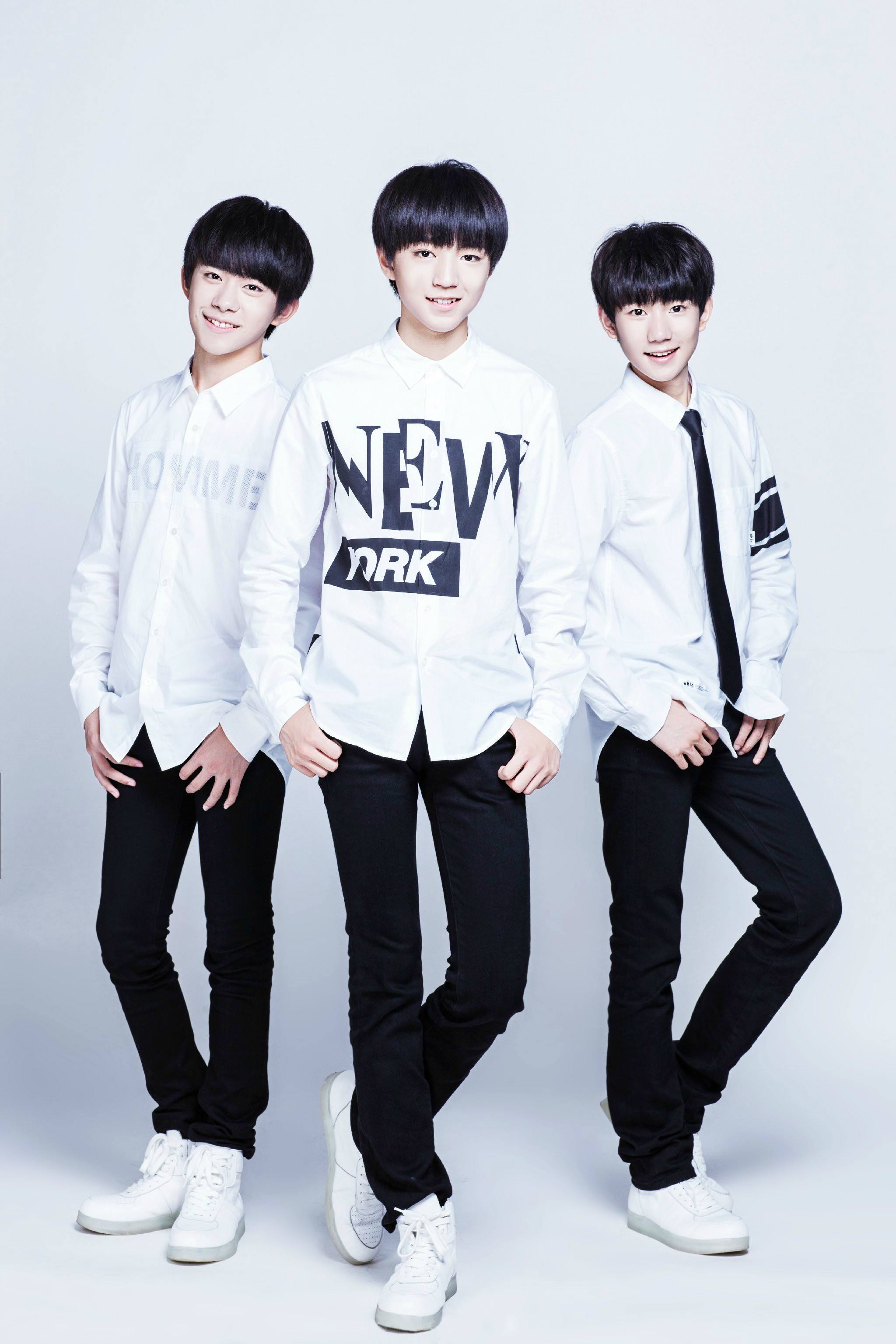 tfboysgif王源gif易烊千玺gif王俊凯gif小鲜肉gif男明星gif合影gif