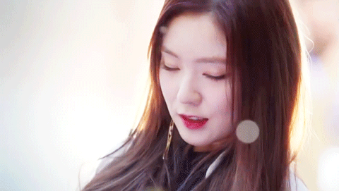 美女漂亮美丽动人gif动图_动态图_表情包下载_soogif