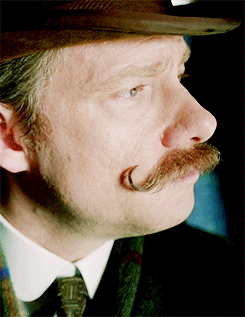 神探夏洛克gif本尼迪克特康伯巴奇gif卷福gif福尔摩斯gif华生gif