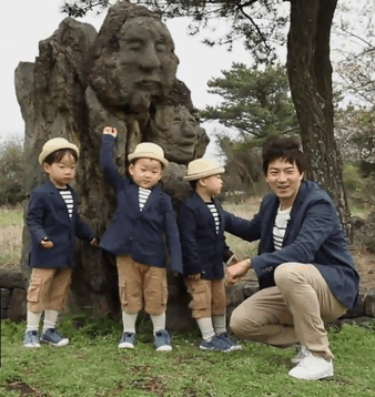 韩国三胞胎照片图片