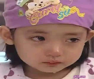 哭表情包可爱小女孩图片